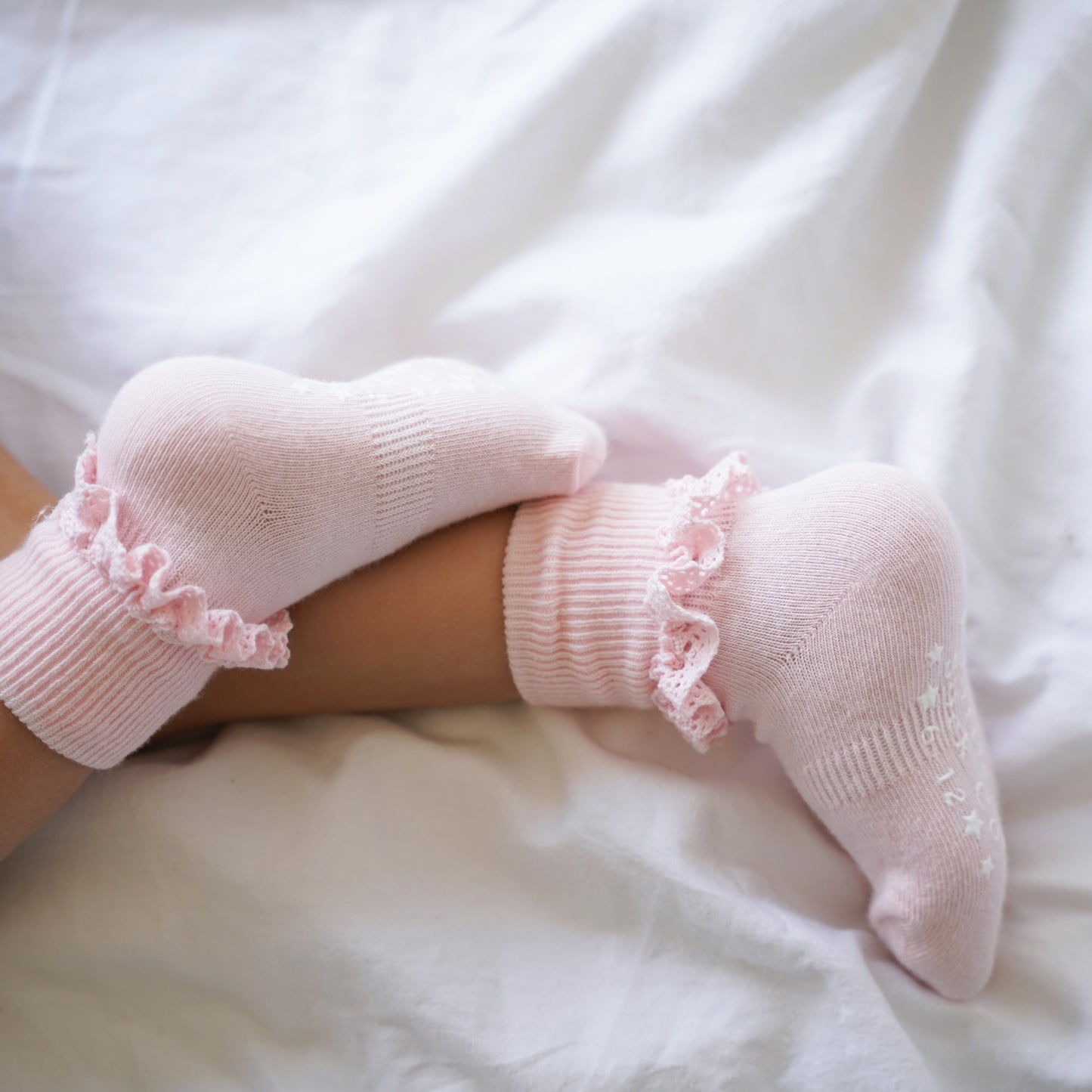 Non Slip Stay On Frilly Socks Pink