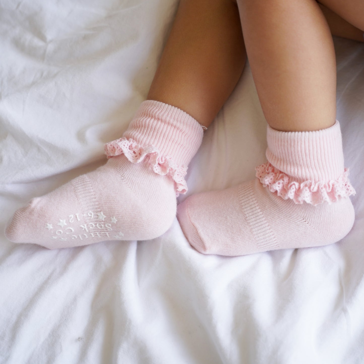 Non Slip Stay On Frilly Socks Pink