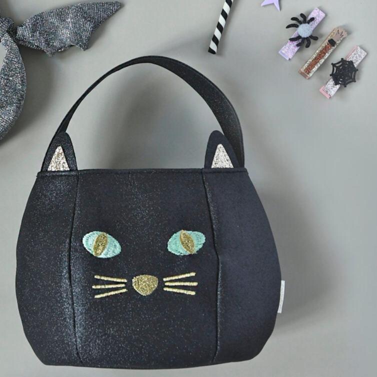 Black Cat Bucket Bag