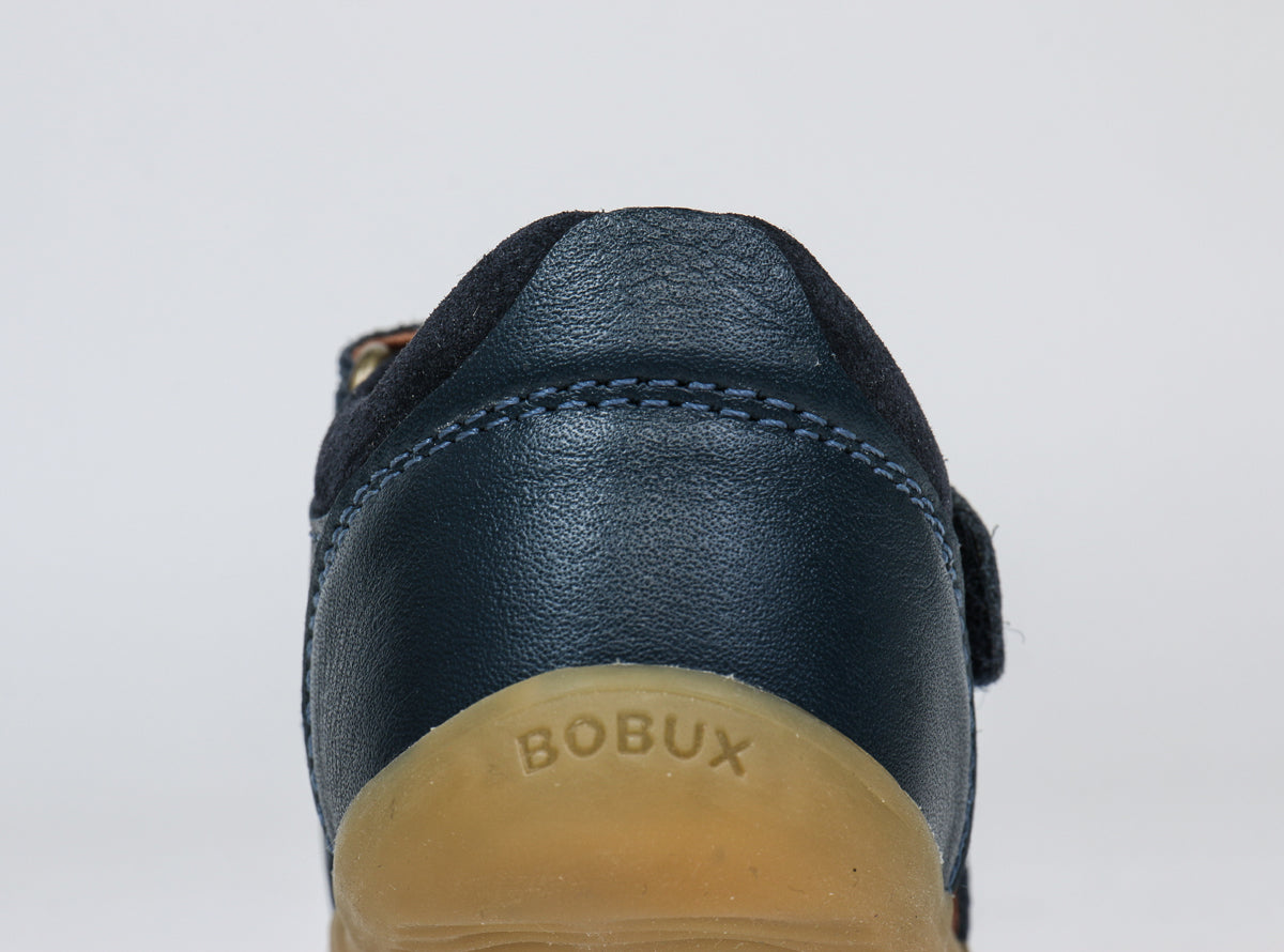 SU Roam Sandal in Navy Leather
