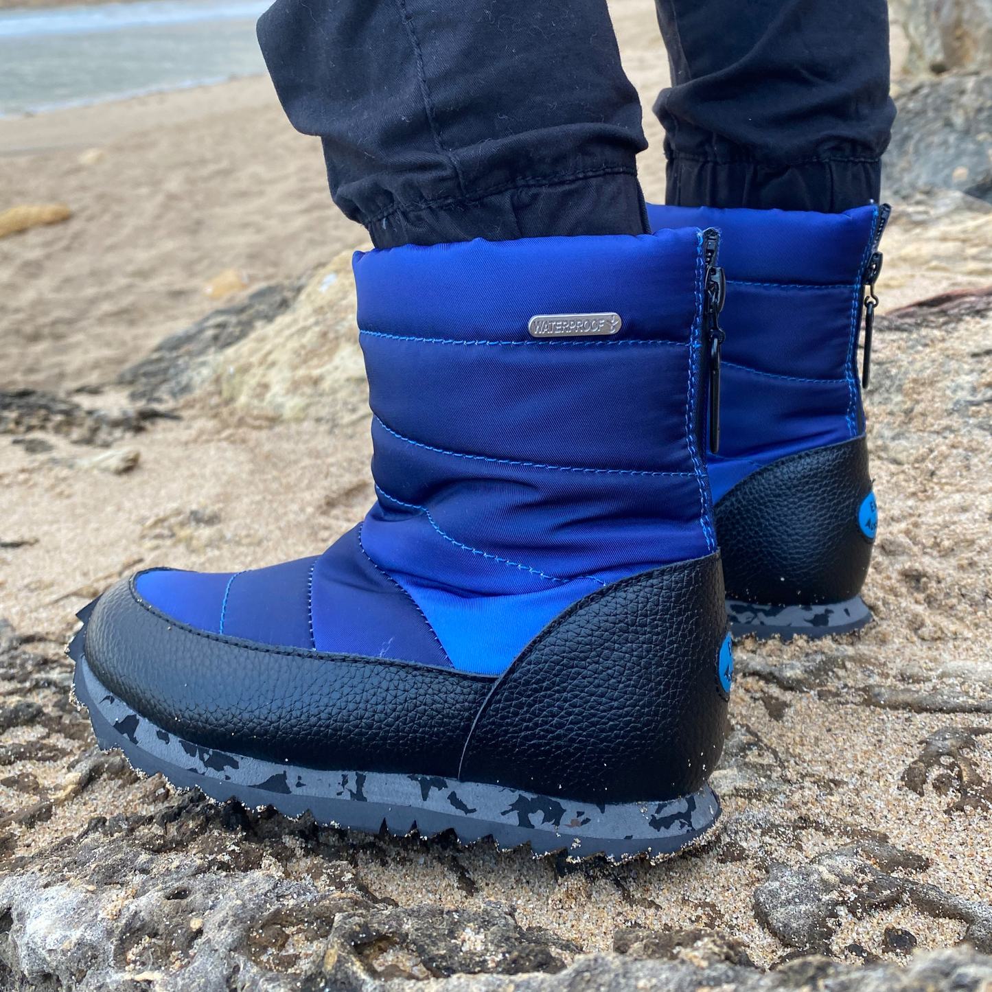 Tarlo Waterproof Merino Wool Lined Kid's Snow Boot in Midnight Ombre