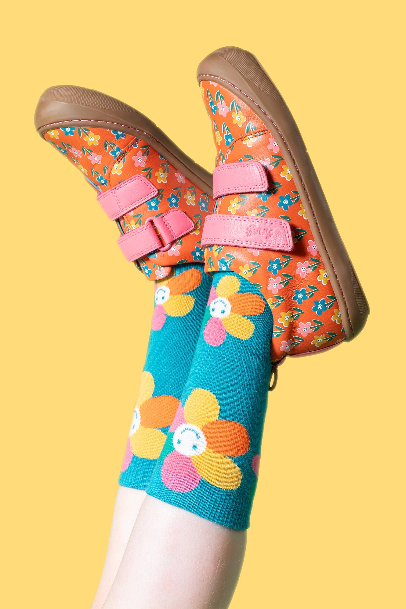 Tide Low Top Fun Flower Leather Toddler Shoe