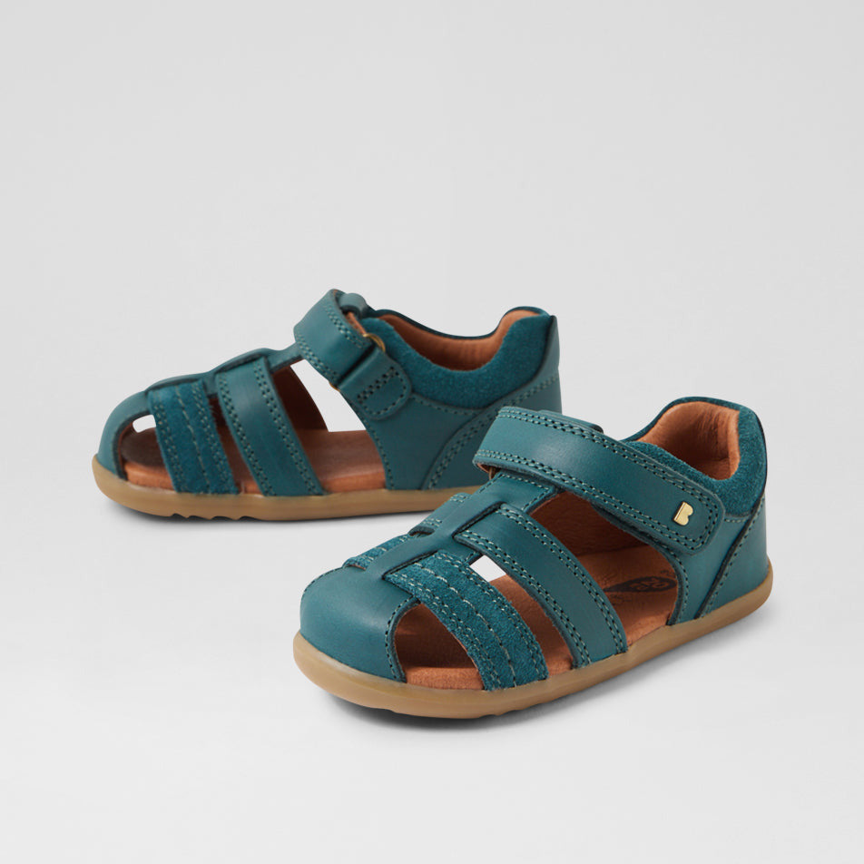 SU Roam First Sandal in Mediterranea Leather