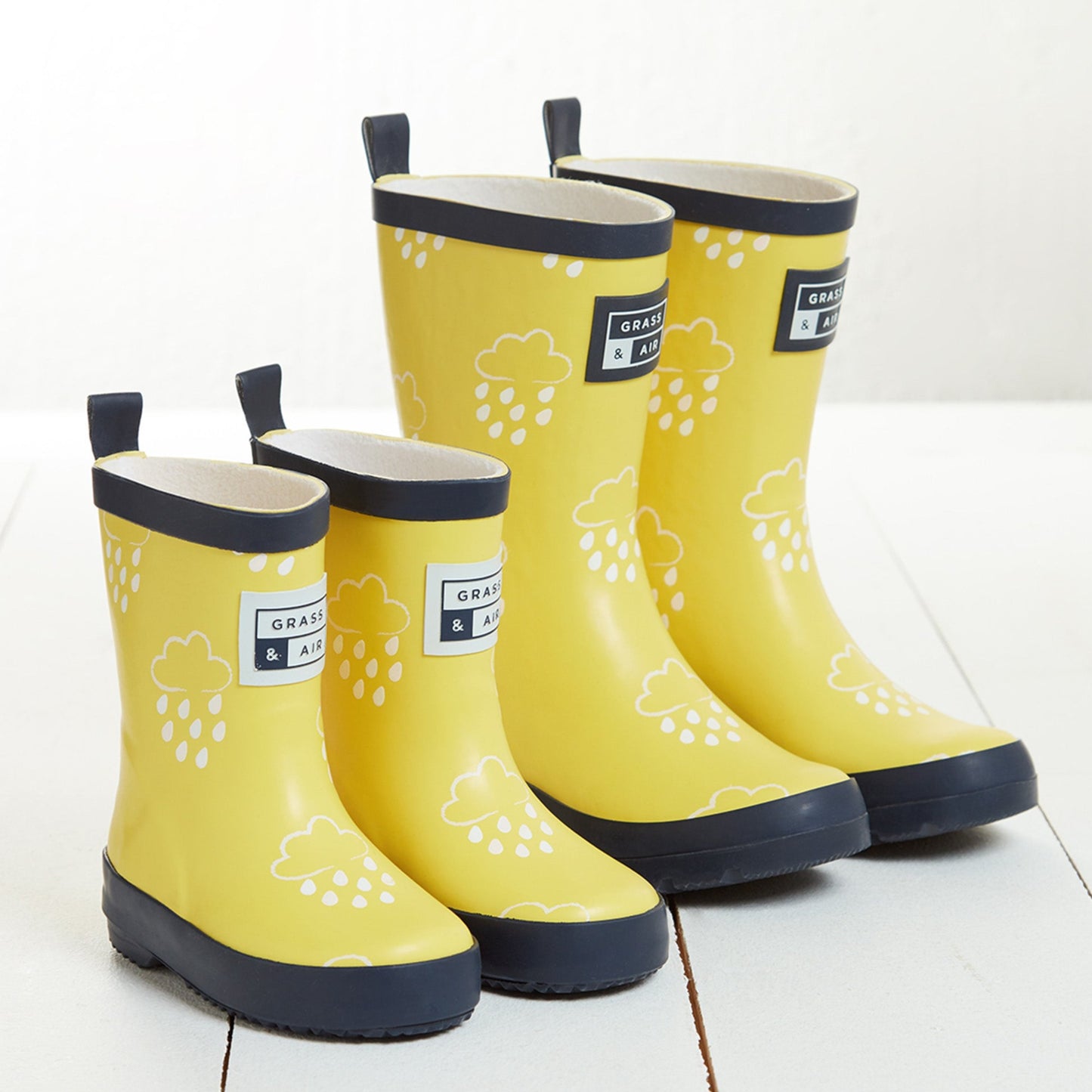 Junior Cloud Adventure Wellie Yellow with bag