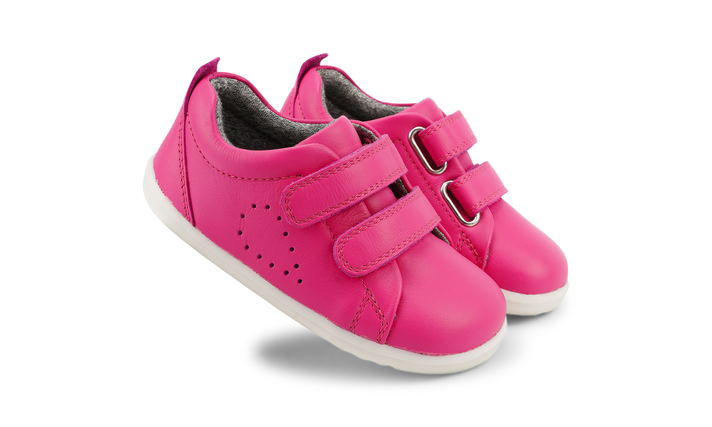 SU Grass Court Shoe in Fuchsia Pink
