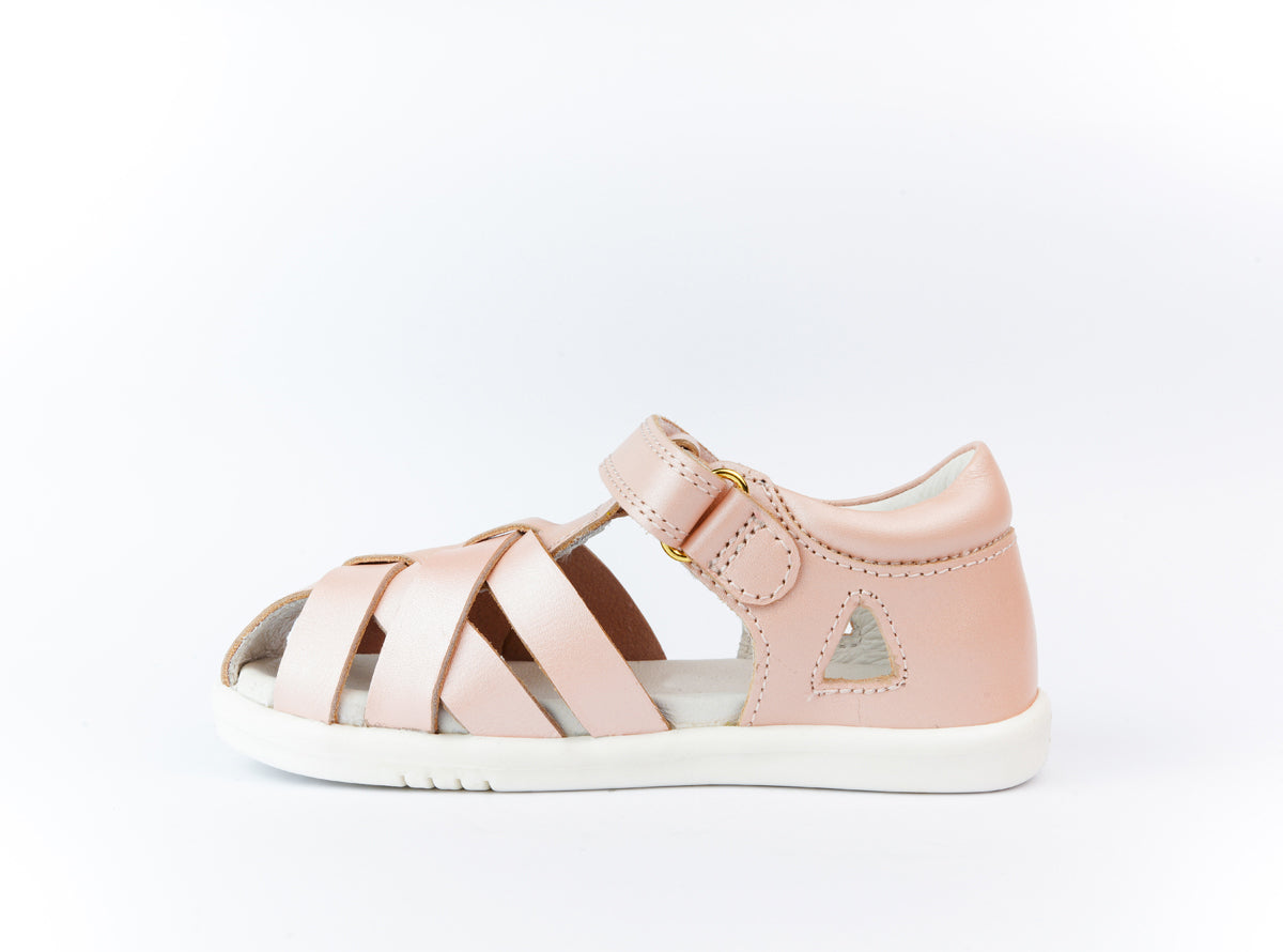 SU Tropicana II Water Safe Leather Sandal in Seashell Shimmer Pink